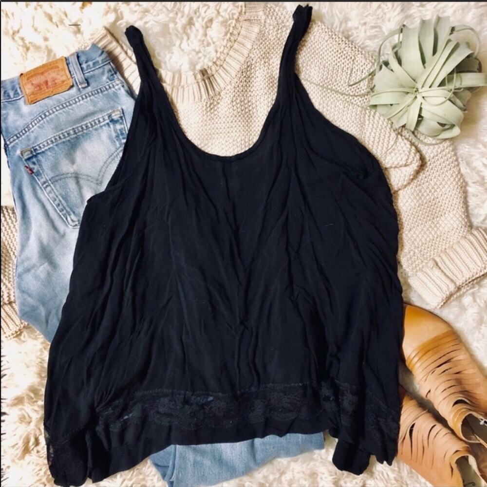 FREE PEOPLE Black Lace Raw Hem Asymmetrical Tank Top Blouse Shirt Flowy Boxy M